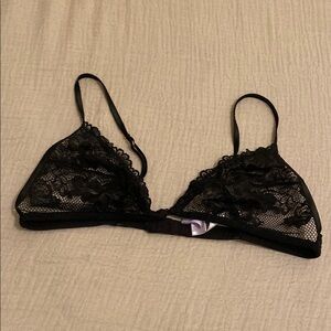 SAVAGEX FENTY Elegant Black Lace Bralette. Size XL